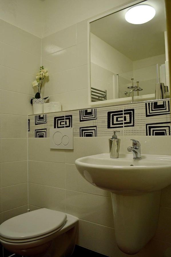 Hotel Florian Slavkov u Brna Dış mekan fotoğraf
