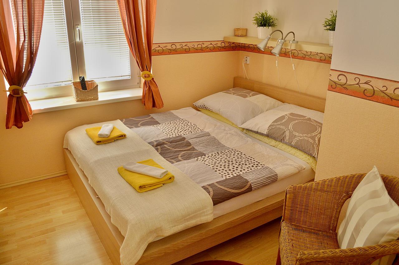Hotel Florian Slavkov u Brna Dış mekan fotoğraf