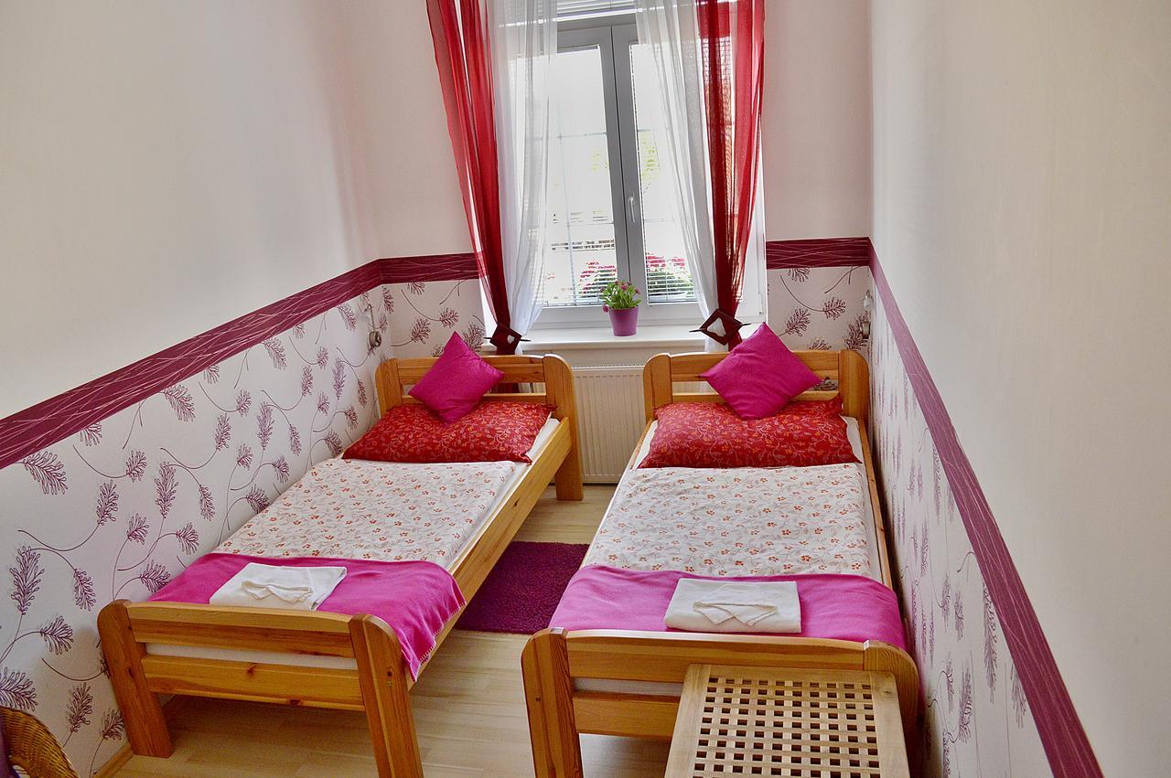 Hotel Florian Slavkov u Brna Dış mekan fotoğraf